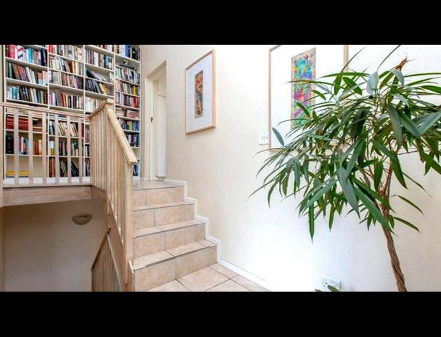 3 BEDROOM TOWNHOUSE FOR SALE IN HOUT BAY CENTRAL